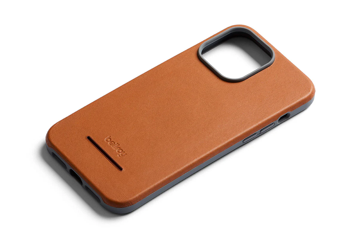 Bellroy Slim Mod Leather & MagSafe Case iPhone 14 Plus - Terracotta - Image 5