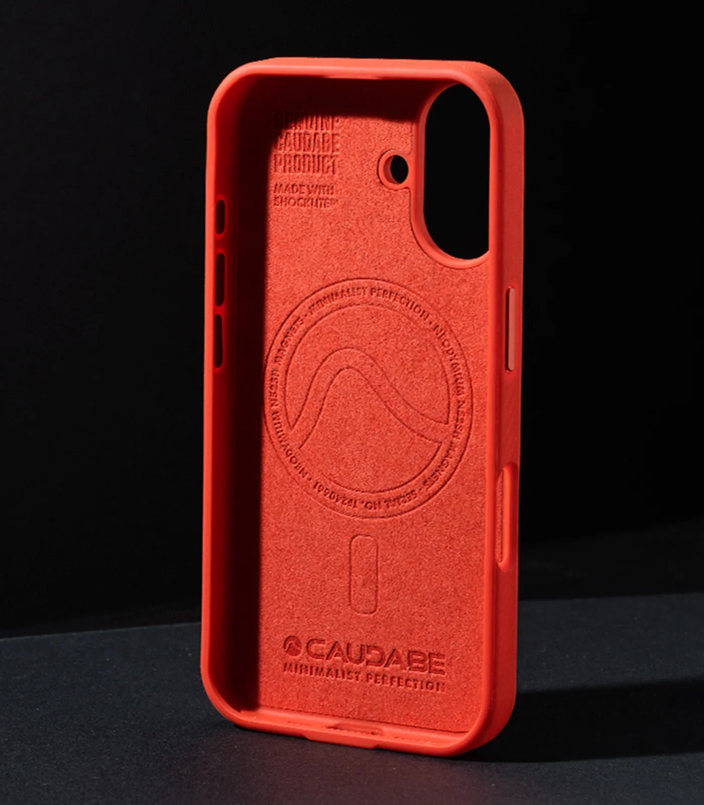 Caudabe Paragon Slim ShockLite Case & MagSafe iPhone 16 6.1 - Ember - Image 4
