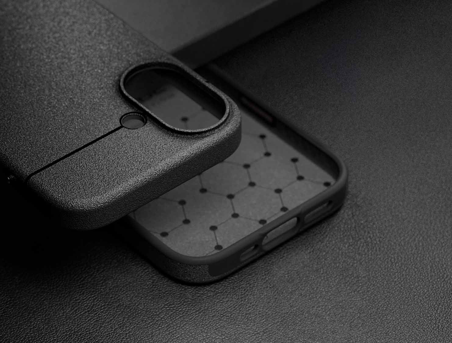 Caudabe Sheath Case MagSafe iPhone 17 standard - Black - Image 4