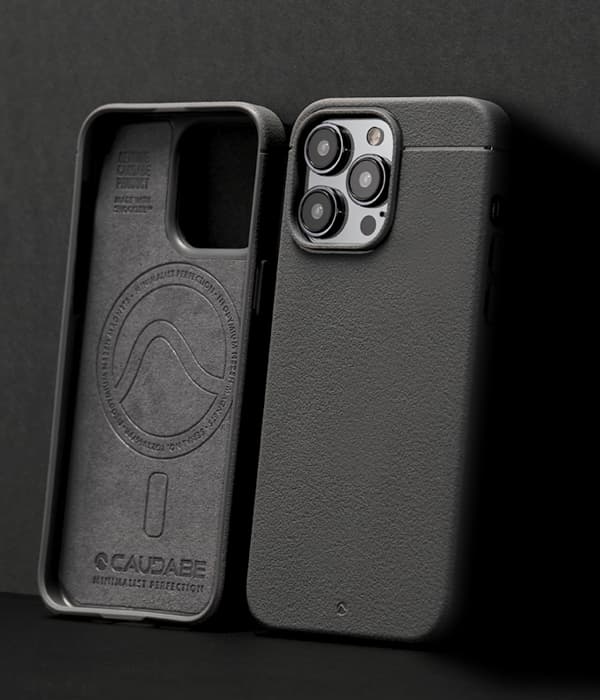 Caudabe Sheath Slim Protective Case with MagSafe iPhone 15 Pro 6.1 - Black - Image 4