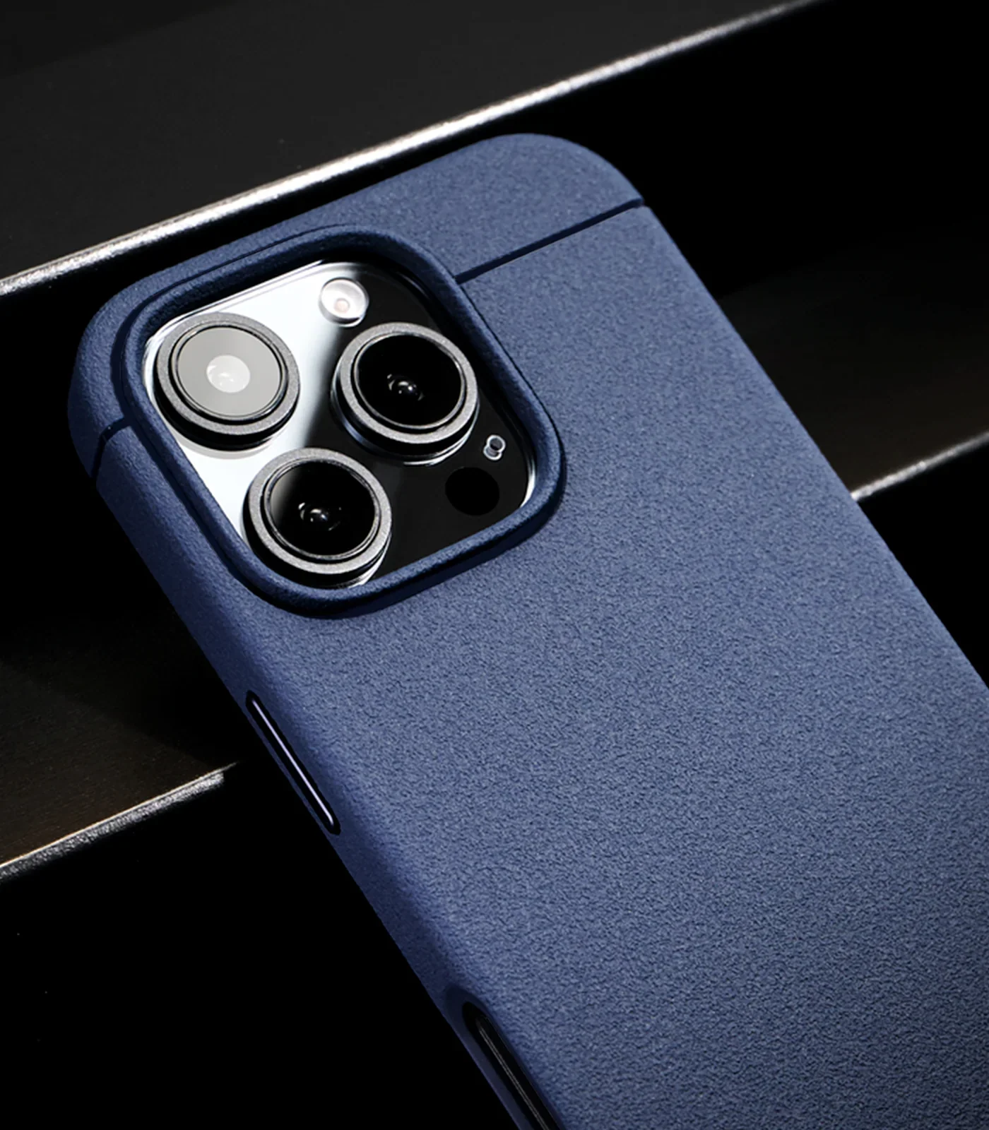 Caudabe Synthesis Slim Protective Case MagSafe iPhone 16 Pro 6.3 - Celestial Blue - Image 2