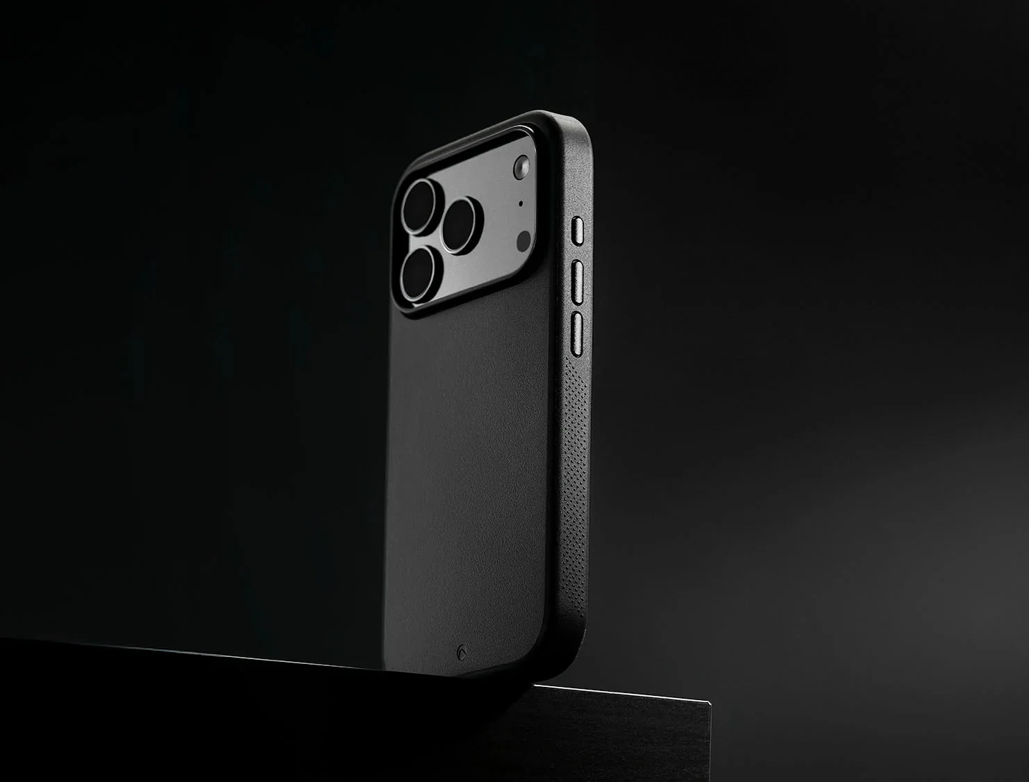 Caudabe Synthesis Slim Protective Case MagSafe iPhone 17 Pro Max 6.9 - Black - Image 2