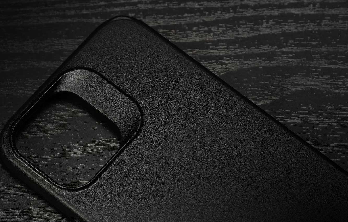 Caudabe Synthesis Slim & Rugged Case iPhone 13 Pro Max 6.7 - Black - Image 5