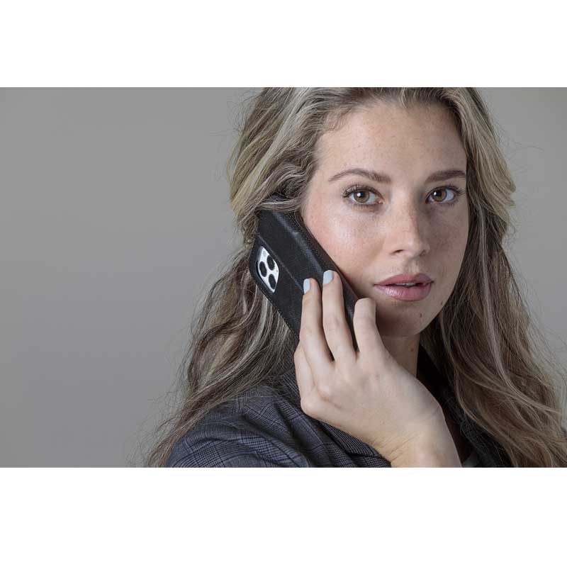 Dbramante1928 Milano Saffiano Leather Folio Case iPhone 12 / 12 Pro Night Black with FREE SCREEN GUARD - Image 3