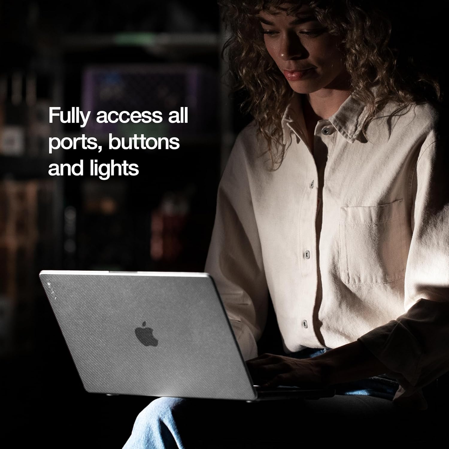 Incase Dots Hardshell Case with Makrolon for 15-inch MacBook Air (M2/M3, 2023-2024) - Clear - Image 6