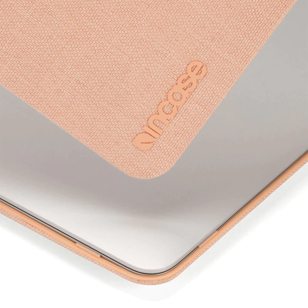 Incase Hardshell Woolenex Case for 13 inch MacBook Pro 2020-2022 Textured Blush Pink - Image 3