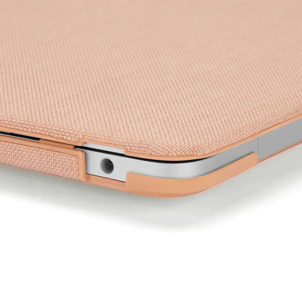 Incase Hardshell Woolenex Case for 13 inch MacBook Pro 2020-2022 Textured Blush Pink - Image 4