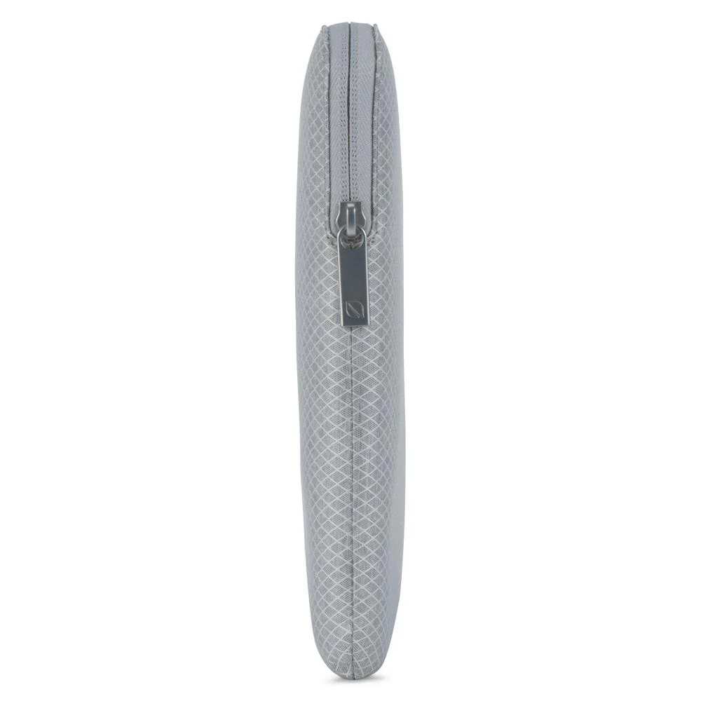 Incase Slim Sleeve Diamond Ripstop For 15" MacBook Pro - Cool Grey - Image 4