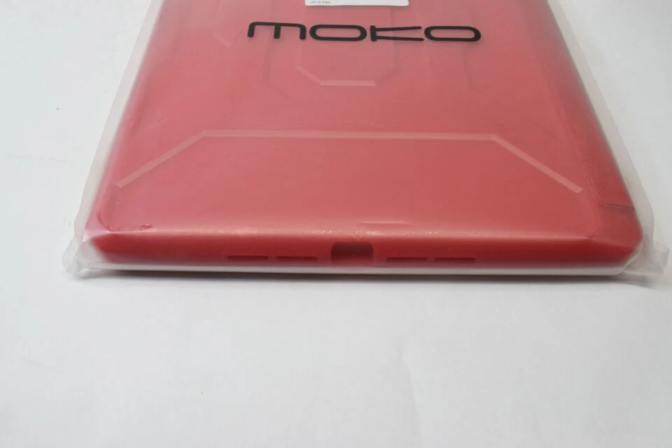 Moko Trifold Magnetic Case for iPad 5th / 6 Gen - Red - Image 4