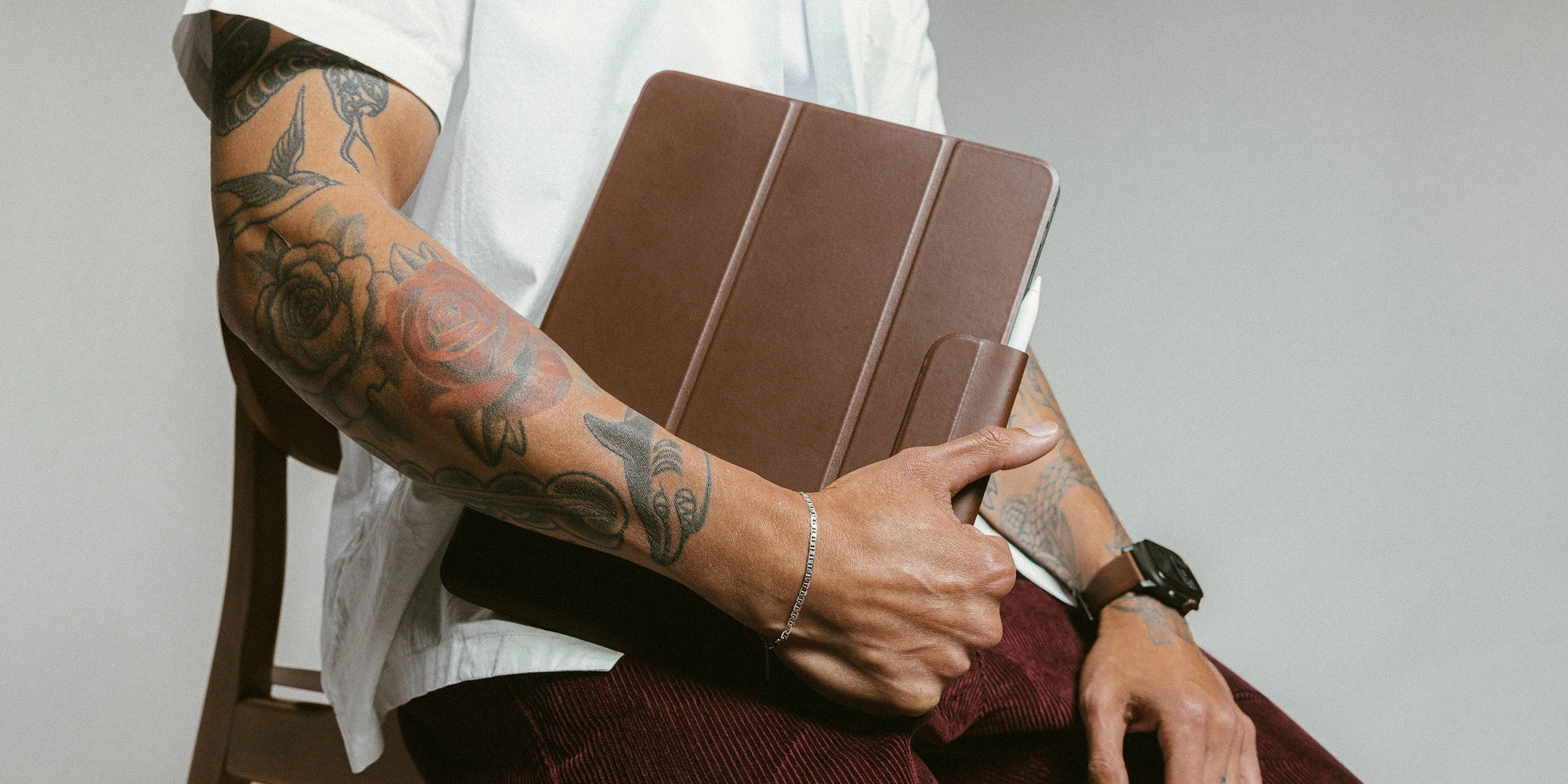 Nomad Premium Leather Folio Case for iPad Pro 11 M4 / M5 - Brown - Image 14