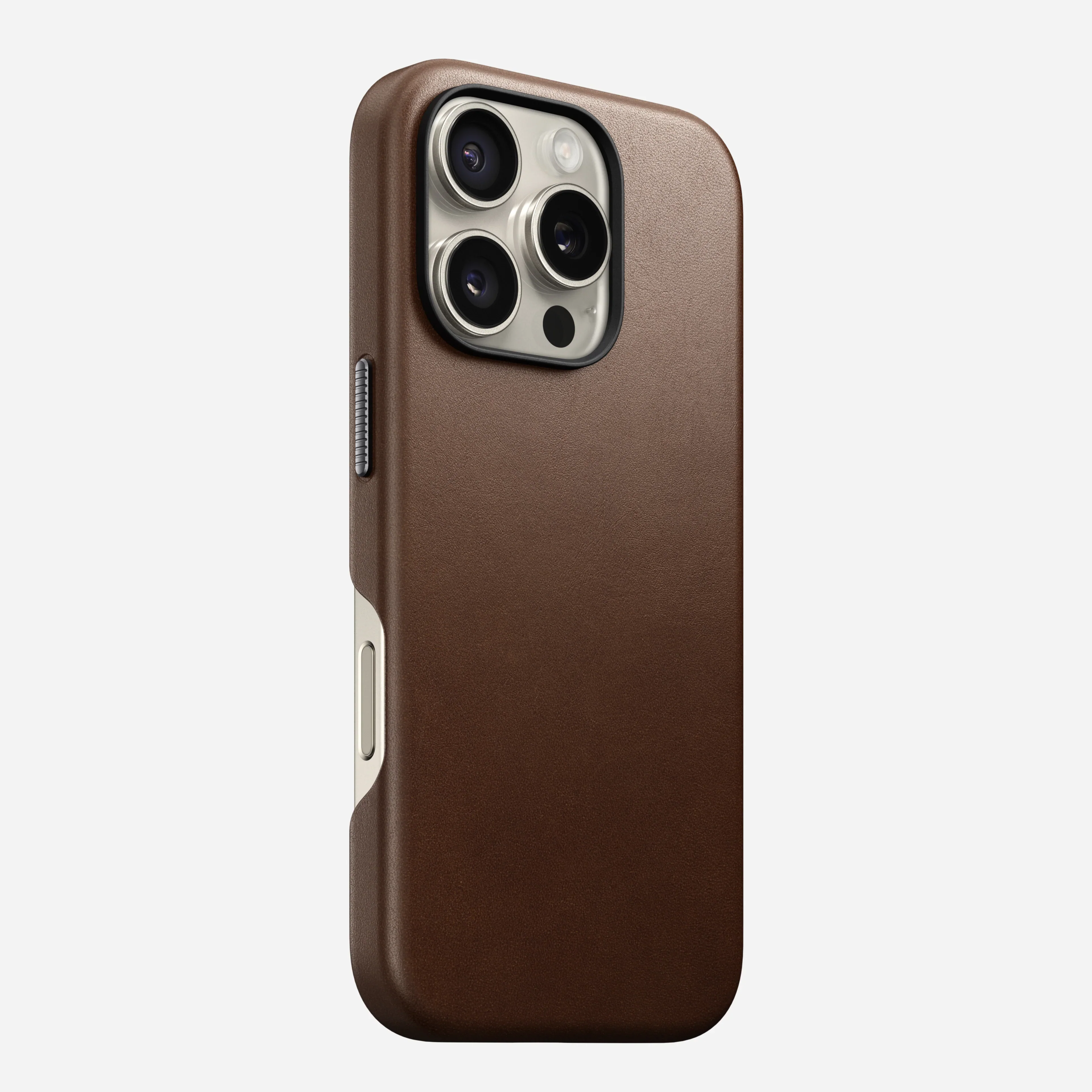 Nomad Traditional Horween Leather Case iPhone 16 Pro 6.3 - Brown - Image 9