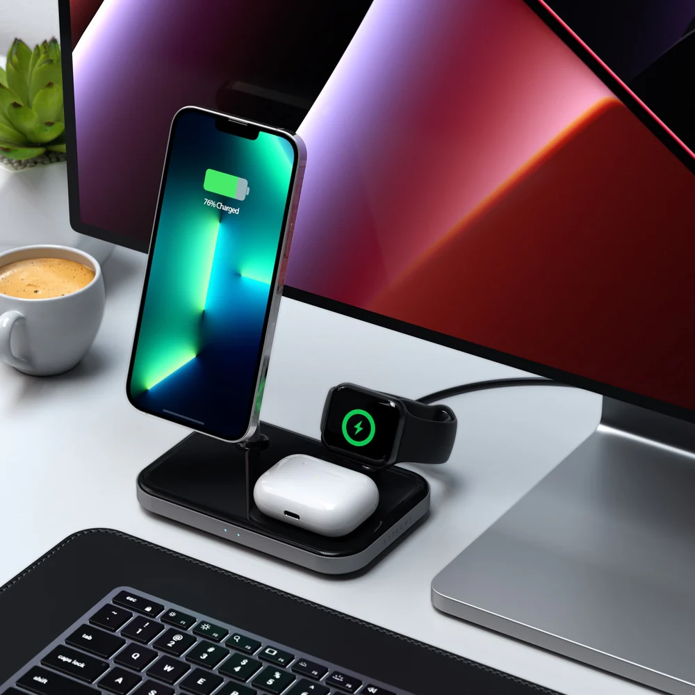 Satechi Magnetic 3-in-1 Wireless Charging Stand - Image 5