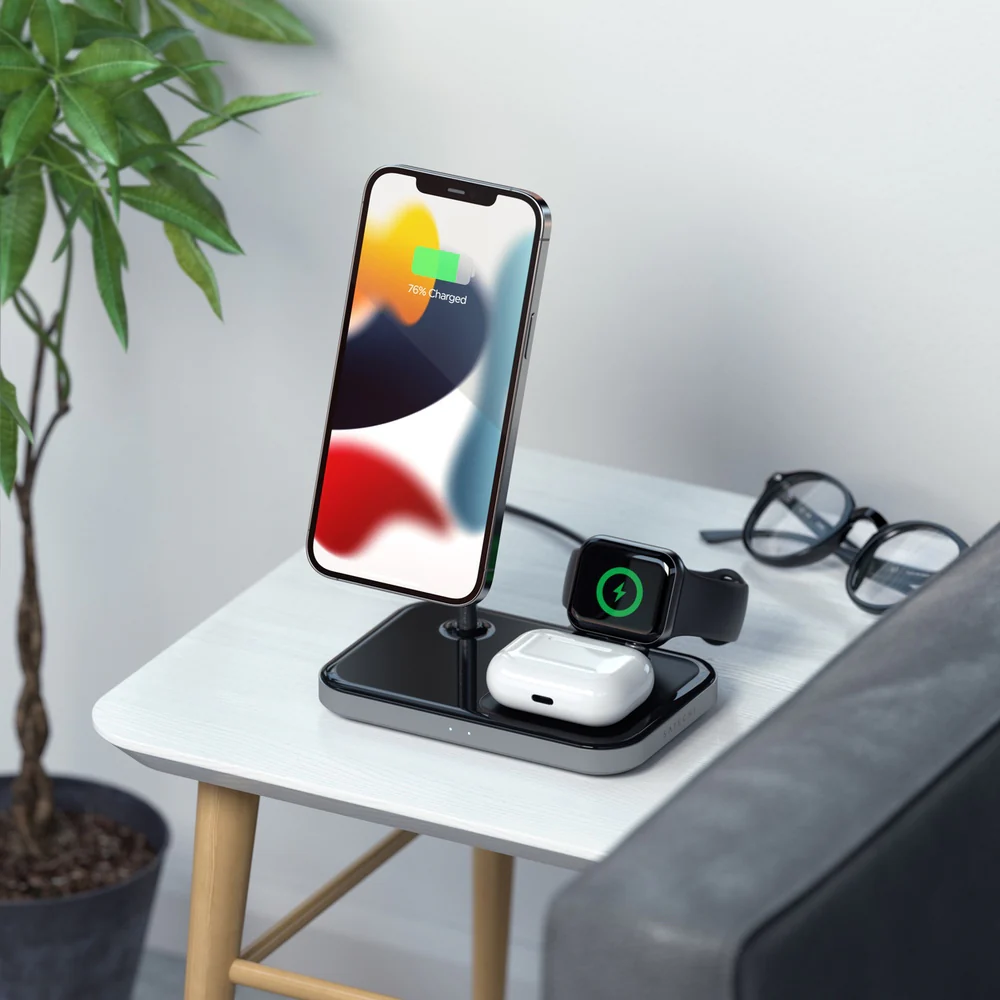 Satechi Magnetic 3-in-1 Wireless Charging Stand - Image 7