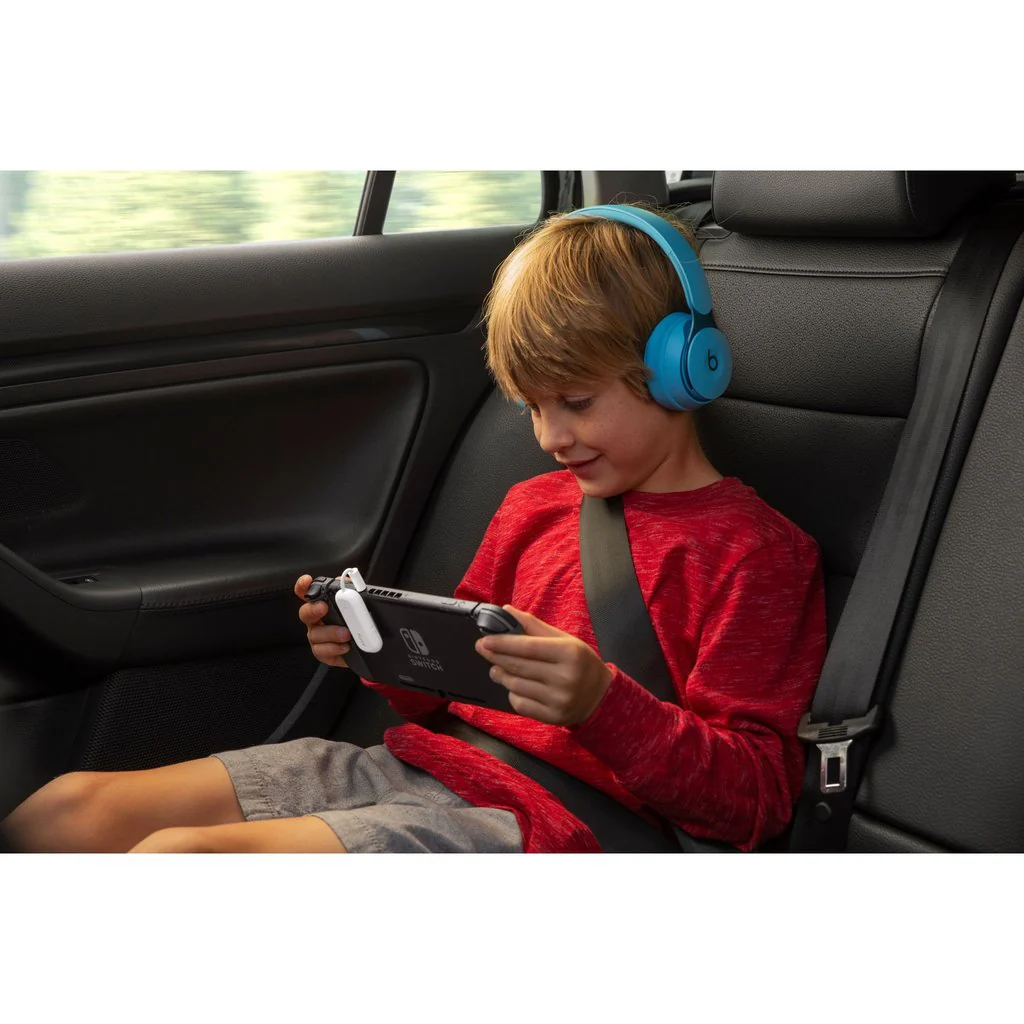 Twelve South AirFly Duo Bluetooth Headphone Audio Transmitter - Image 11
