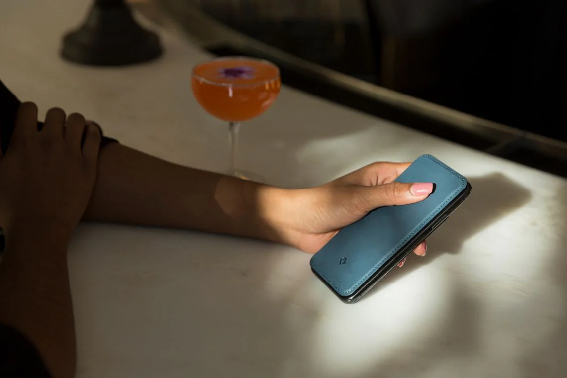 Twelve South SurfacePad Leather Wallet Cover iPhone XS / X - Blue (BONUS Screen Protector!!) - Image 3