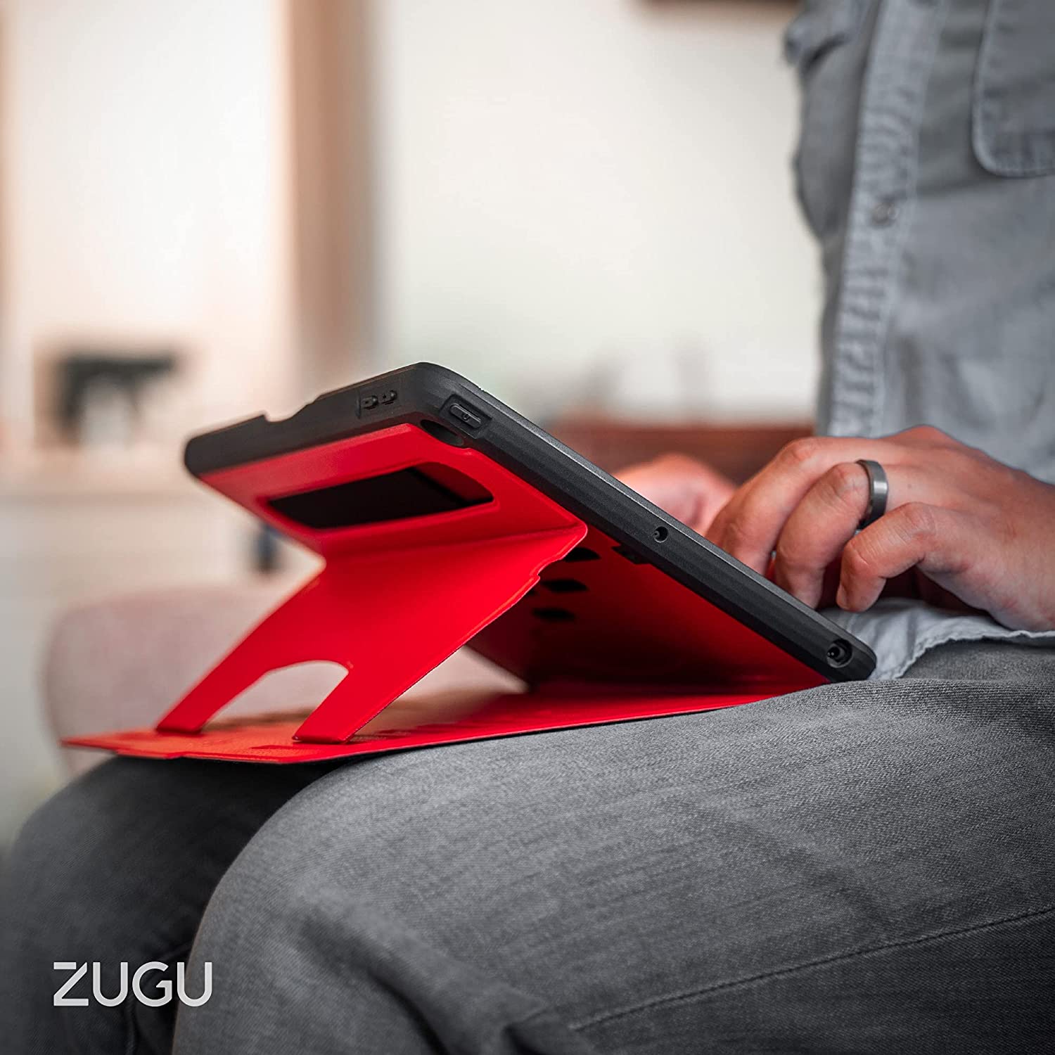 Zugu iPad Folio Case Magnetic Stand iPad 7th / 8th / 9th Gen 10.2 inch - Red - Image 3